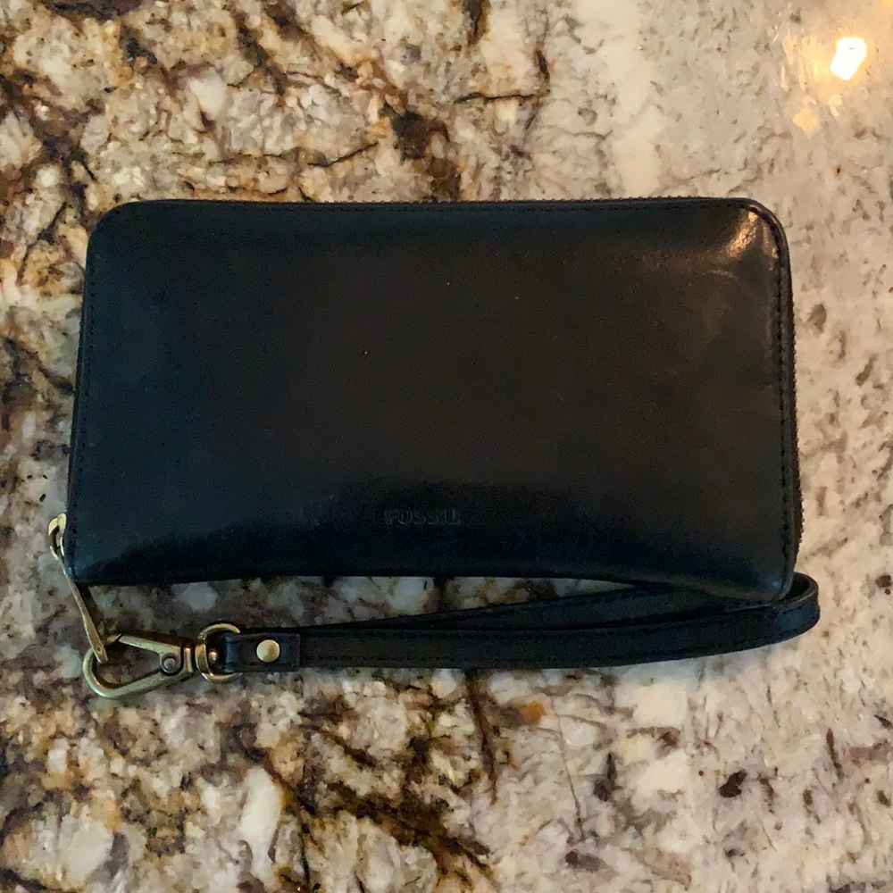 Used Fossil wallet